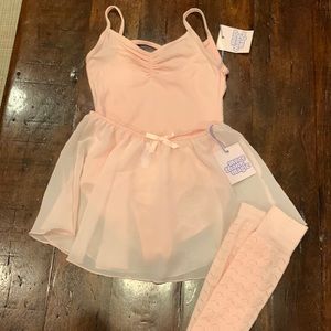 Girls ballerina outfit. Size Large. NWT